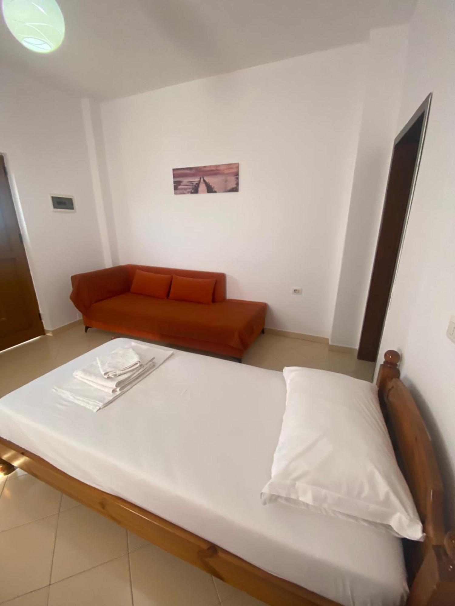 Ergys Apartment
